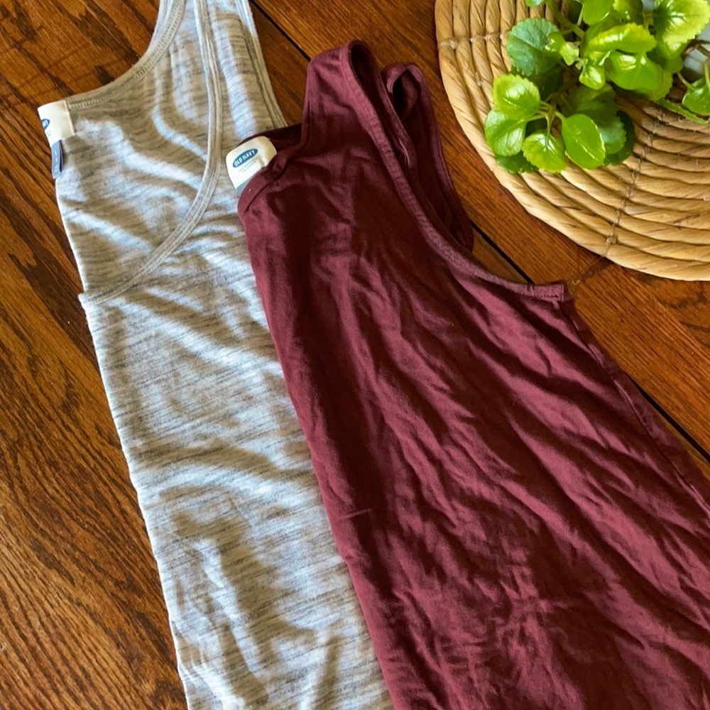 ✨bundle✨ 2 flowy tanks